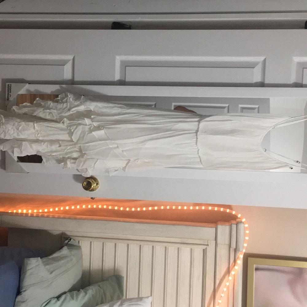 Guess white fans dress size L